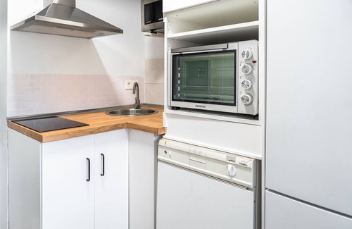 La Almozara Apartment | LOIRA ROSALIA: Cozy and Comfortable in a Green Area