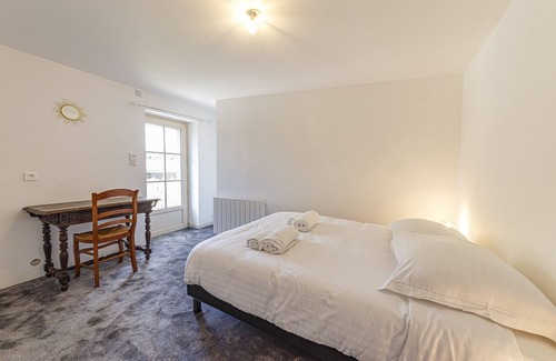 Bouchemaine House | Loire-side house near Angers