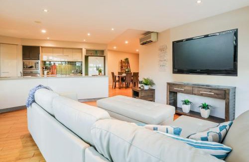 Agnes Water Apartment | Loka 7 beachfront apartment