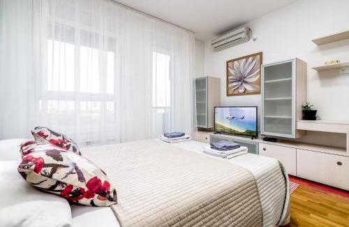 Novi Beograd Apartment | Loko Savada
