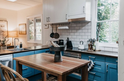 Adaminaby Cottage | Lola Cottage - Your Charming Retreat in the Heart of Adaminaby