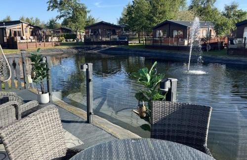 South Lakeland Leisure Village House | Loluke Lodge on The Lake
