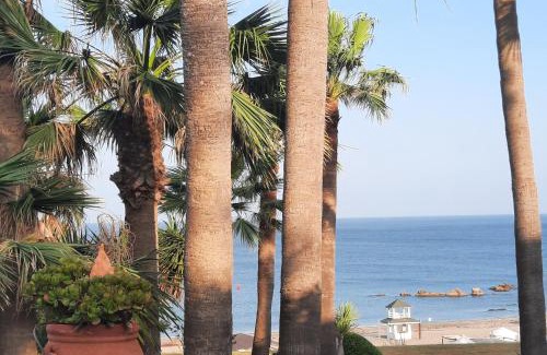 San Roque Villa | Loma del Rey 56 - casa primera linea de mar