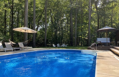Shorewood-Tower Hills-Harbert House | Loma House-heated pool, hot tub, sauna, walk to Warren Dunes!