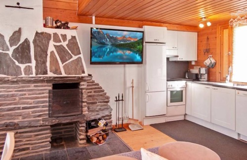 Tahkovuori House | Lomasyväri 810 by Interhome