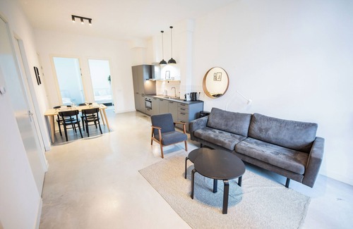 Rotterdam Apartment | Lombardhof
