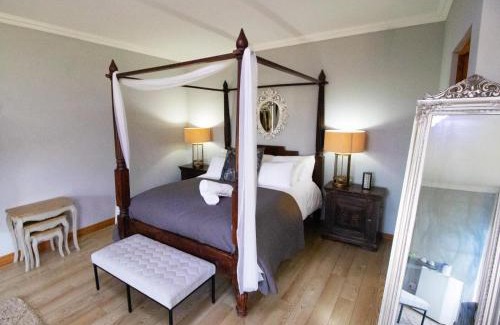 Kareeberg Apartment | Lombardini Lodge Honeymoon suite