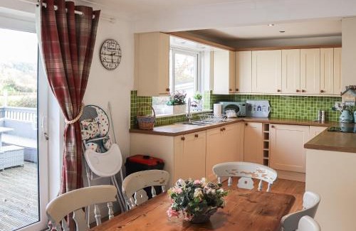 Pentraeth House | Lon Lwyd Isaf