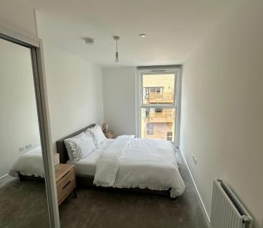 West Hendon Apartment | London Bliss Apartment Retreat
