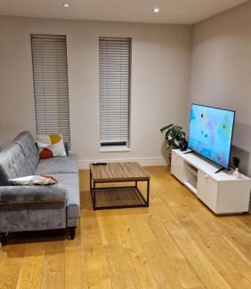 West Ealing Apartment | London City Apartment 2