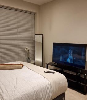 West Ealing Apartment | London City Apartment