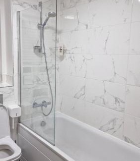 West Ealing Apartment | London City Apartment One