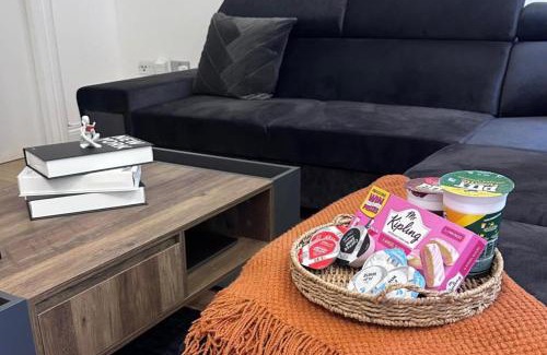 Woolwich Riverside Apartment | London City Apartment Retreat
