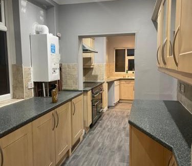 Hale House | London Edgware Serviced Accommodation