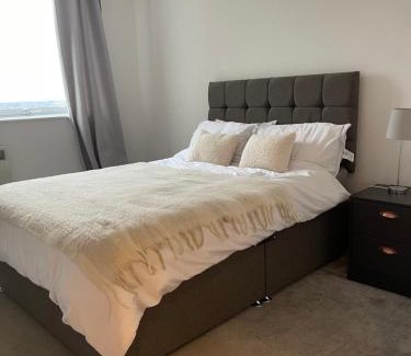Hale House | London Edgware Serviced Accommodation
