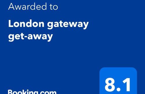 London Borough of Hounslow House | London gateway get-away