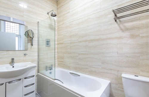 Horley Hotel | London Gatwick Inn
