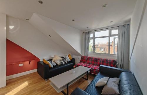 Kilburn Apartment | London Home near central London