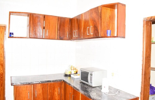 Brusubi Apartment | London innn 1