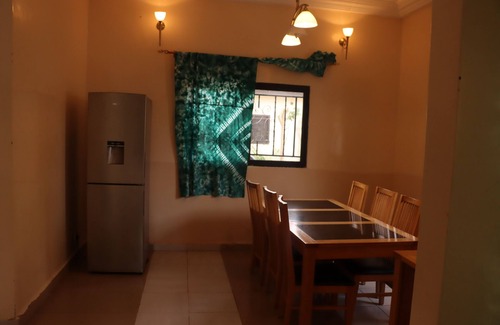 Brusubi Apartment | London innn 1