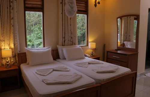 Anuradhapura Hotel | London Palace