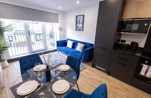 Borehamwood Apartment | London WD6 2min from station