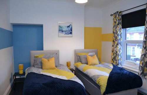 Stockton-on-Tees House | Londonderry - 3 BDR, Sleeps 6, Parking, WIFI, Stockton on Tees city centre