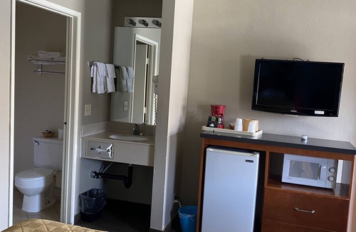 Lone Pine Hotel | Lone Pine Budget Inn