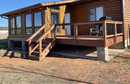 Show Low Cabin | Lone Pine Cabin- Huge Fenced Yard, Play-Set, Family Friendly