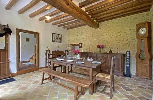 Saint-Martin-des-Pezerits House | Longère indépendante au calme avec jardin et cheminée, WIFI - FR-1-497-216