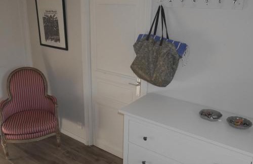 Le Palais House | Longère rénovée proche Palais avec jardin, 5 chambres, 3 salles de bain, WIFI, idéale famille - FR-1-418-179