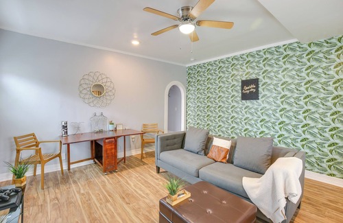 Harbor Apartment | Long Beach Apt w/ Patio ~ 3 Mi to Beaches!