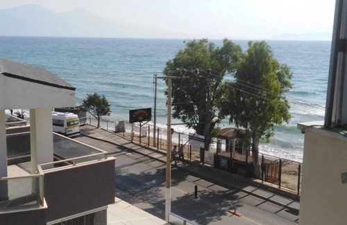 Yavansu Mahallesi Apartment | LONG BEACH HOUSE NEAR BY BEACH ONLY 20 METERS