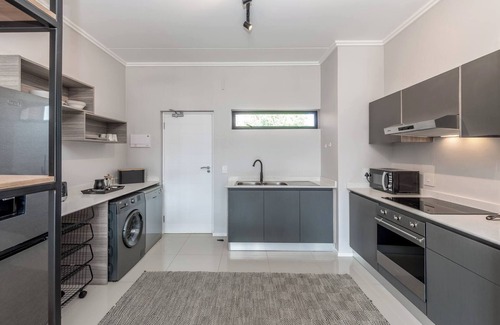 Greater Johannesburg Metropolitan Area Apartment | Long & Short Stays With Uncapped Wi-fi & Security