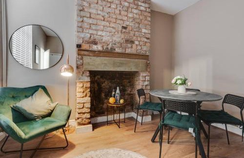 Liverpool House | Long Stay Friendly Sefton Park Desks Parking