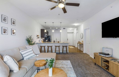 Austin Apartment | Long Stays Welcome! Pool, Free Parking, & Balcony