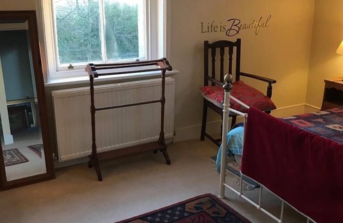 East Grinstead Apartment | Long term rental apartment in Victorian building in beautiful countryside