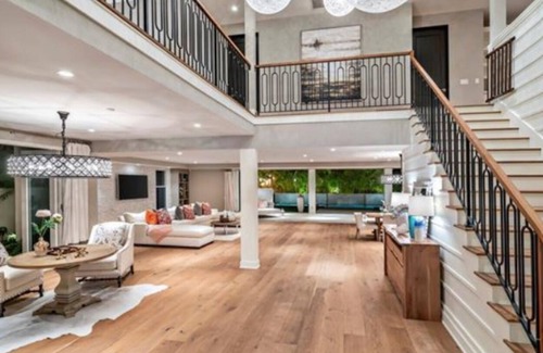 Kahala House | Long term rental near beach in Kahala with Pool