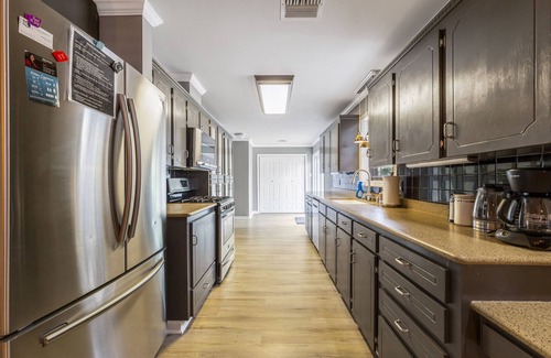 Breaux Bridge House | LONG TERM STAYS, WIFI, 3 BR, 3 ENSUITE BATHROOMS