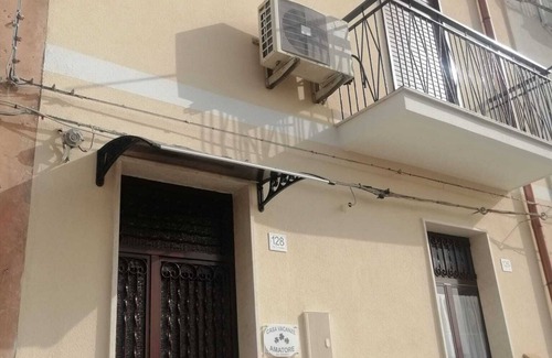 Noto Historic Centre Apartment | Long Term Vacation Home