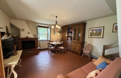 Capannori House | Longoio Garden Cottage Charm