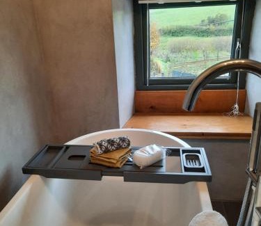 Challacombe House | Longstone Country Cottage - Two Luxury Bedrooms with ensuite bathrooms, Exmoor, Challacombe, North Devon