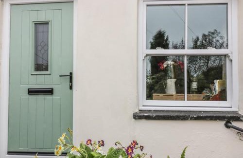 Penwithick House | Longview Cottage