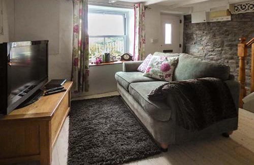 Penwithick House | Longview Cottage