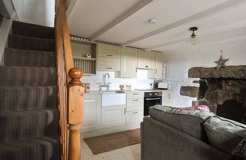 Penwithick Cottage | Longview Cottage