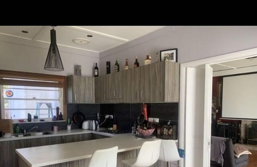 Stanwell Tops Cabin | Longview Lodge @ Stanwell Tops!