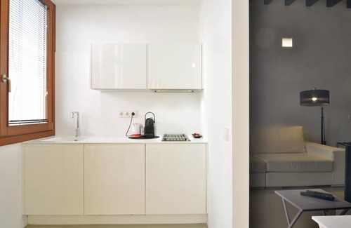 La Llotja-Born Apartment | Lonja Suites 2 Black