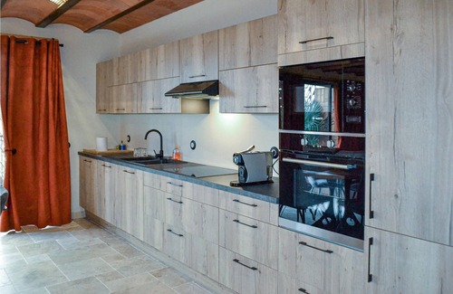 Sainte-Livrade-sur-Lot Apartment | Look forward to an unforgettable vacation in this comfortable apartment in an ideal location!