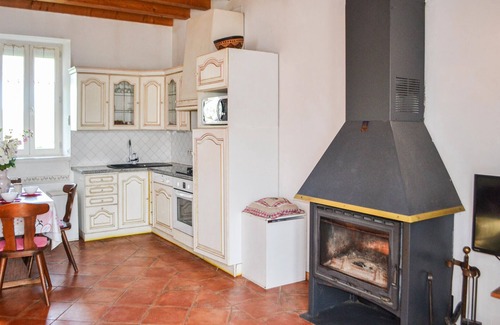 Saint-Mesmin House | Look forward to a wonderful break from everyday life in this vacation home.