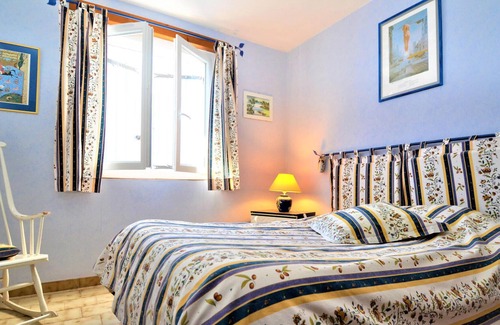 Pompignan House | Look forward to spending your vacation in this vacation home near the beach.